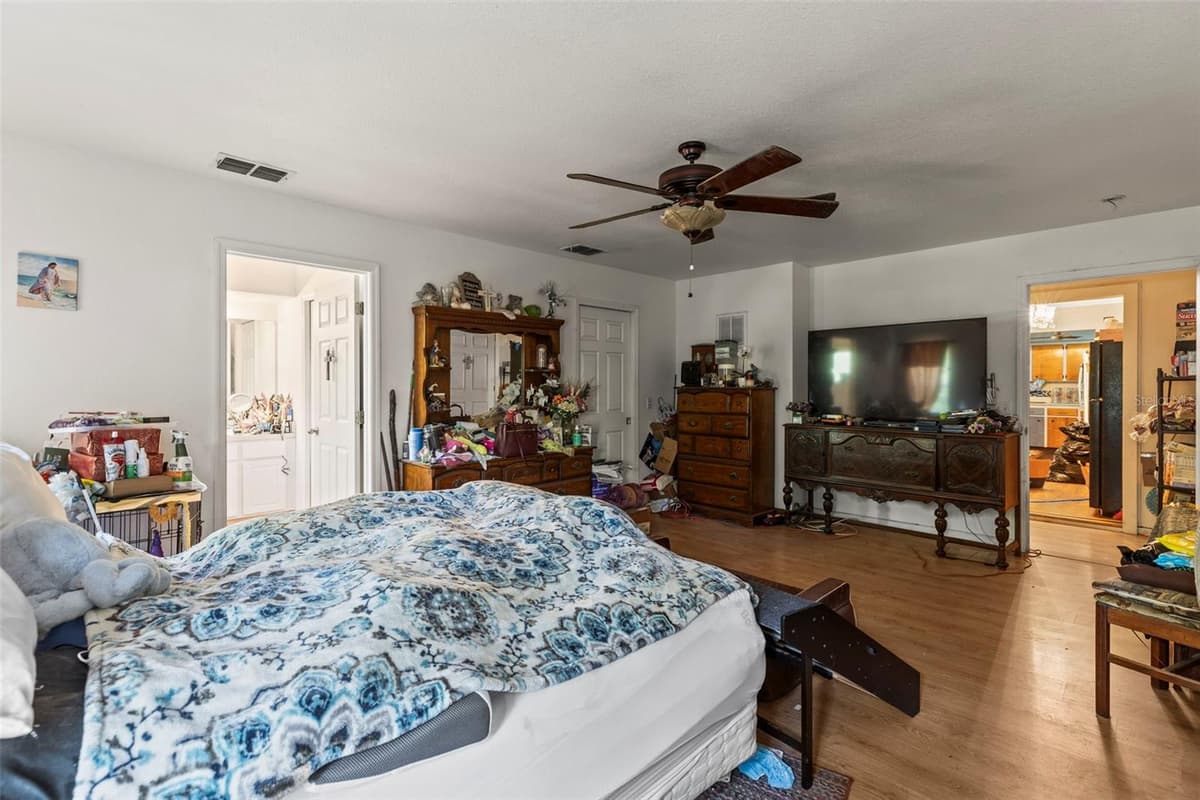 29133 LAWTON DRIVE — photo 15 of 40