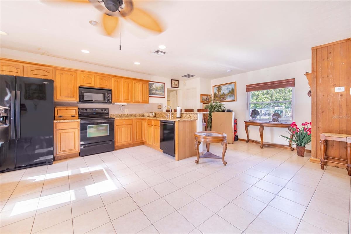 1646 TYNER ROAD — photo 48 of 64