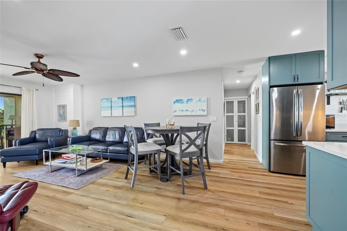 1318 WESLEY DRIVE — photo 10 of 42