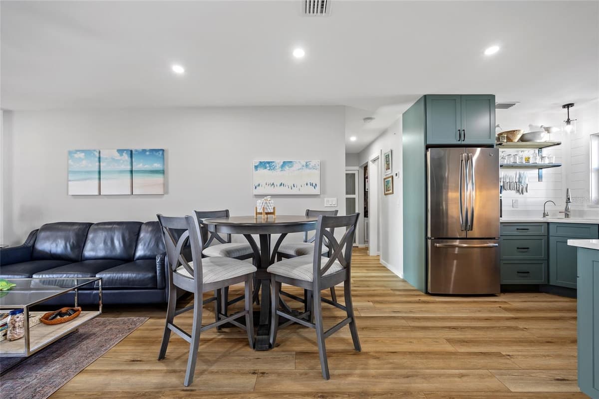 1318 WESLEY DRIVE — photo 12 of 42