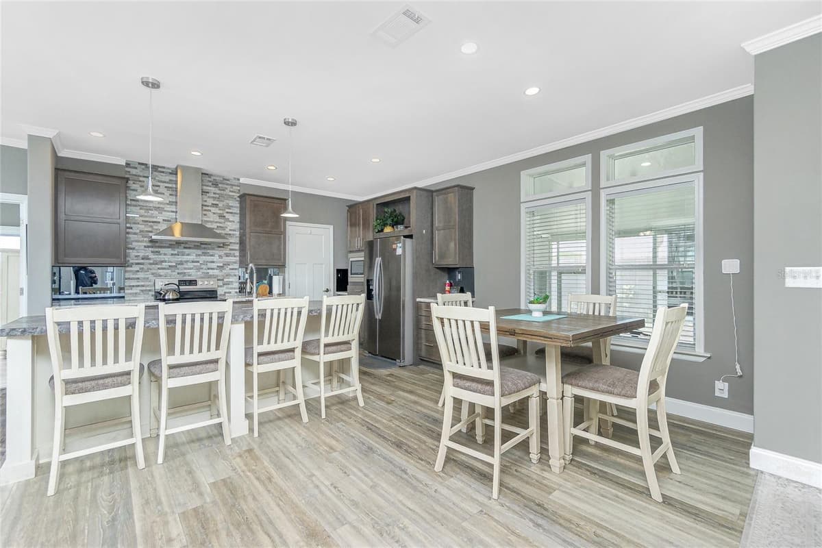 1431 SANDERLING DRIVE — photo 14 of 59