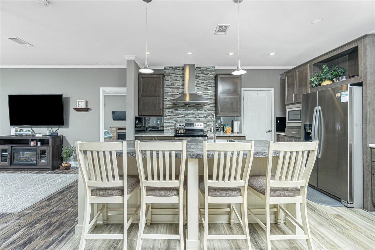 1431 SANDERLING DRIVE — photo 4 of 59