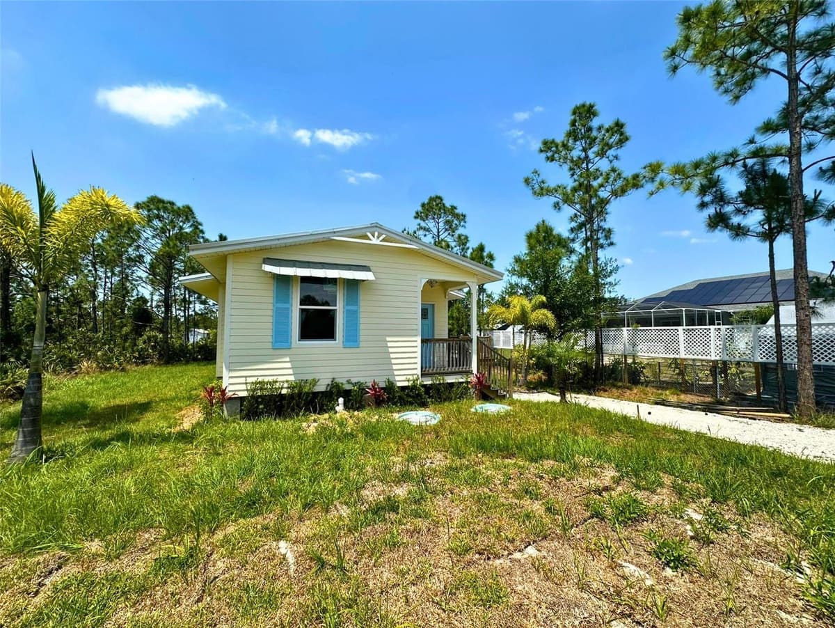 8297 STRASSE BOULEVARD — photo 3 of 31