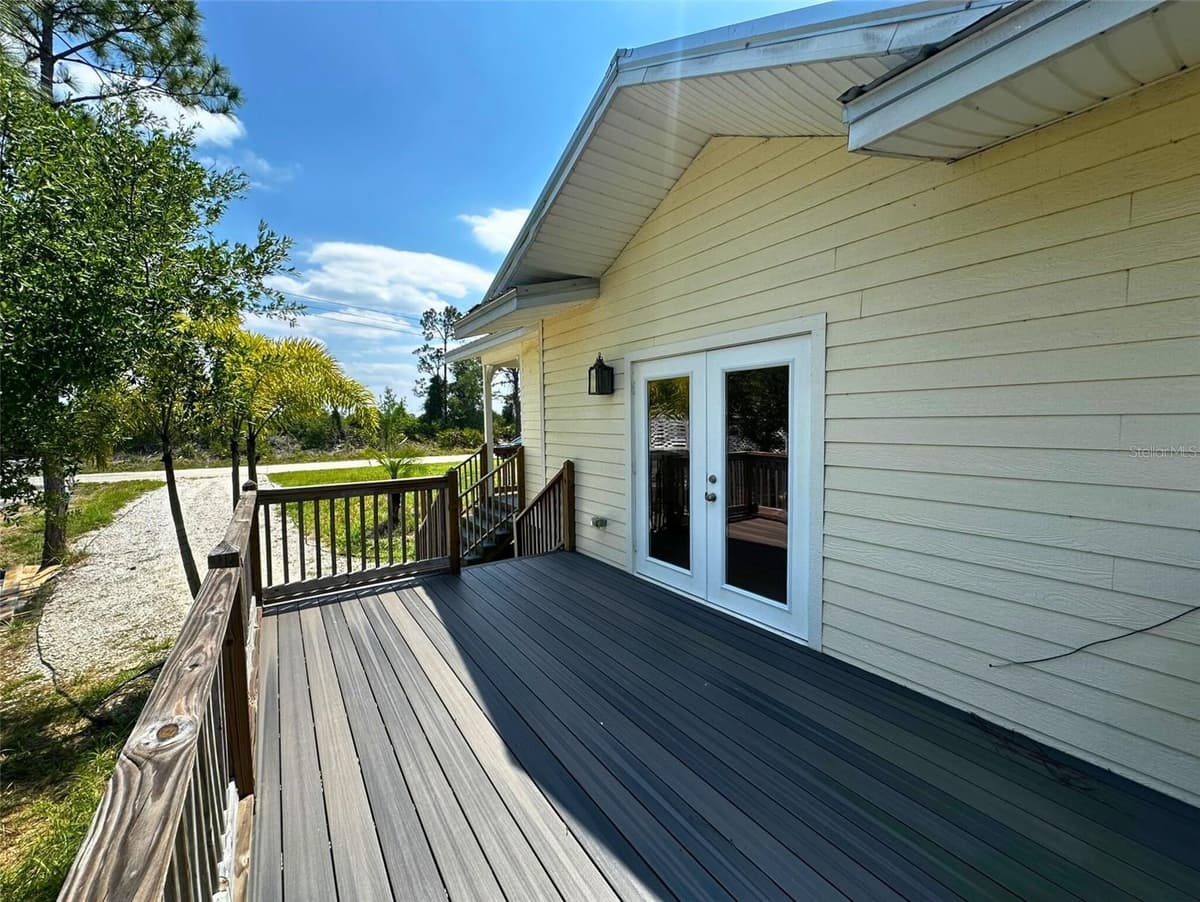 8297 STRASSE BOULEVARD — photo 4 of 31