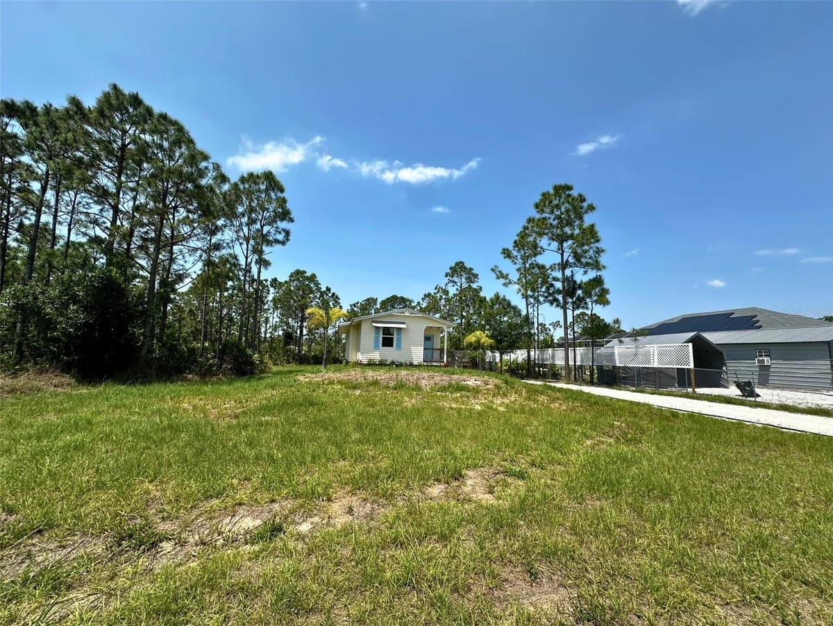 8297 STRASSE BOULEVARD — photo 9 of 31