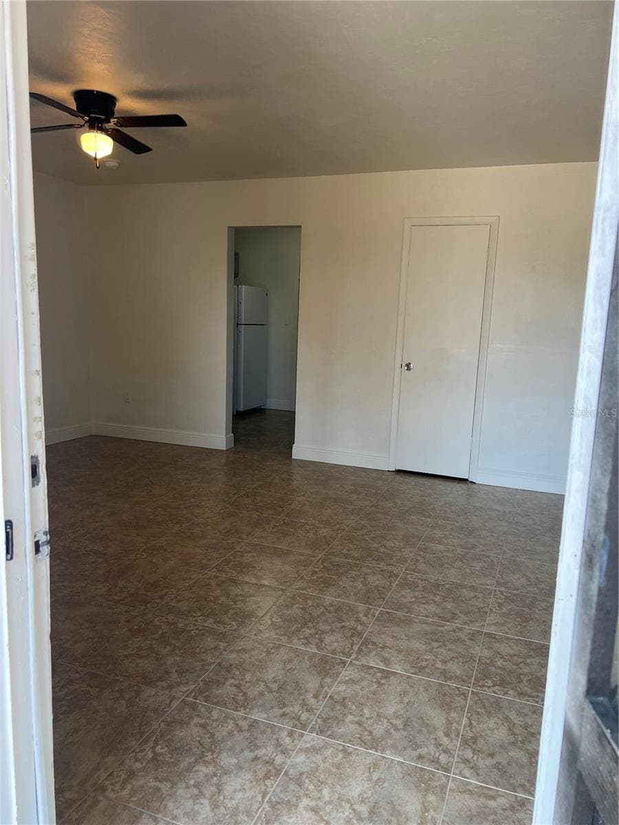 21274 COULTON AVENUE — photo 3 of 18