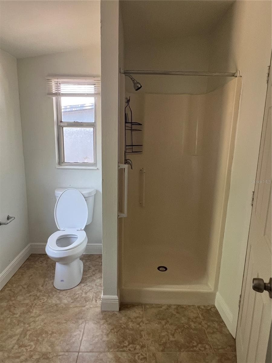 21274 COULTON AVENUE — photo 10 of 18
