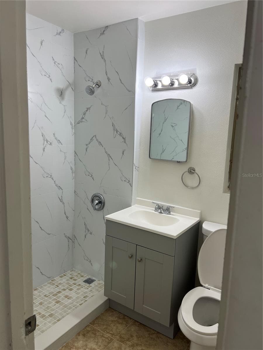 21274 COULTON AVENUE — photo 9 of 18