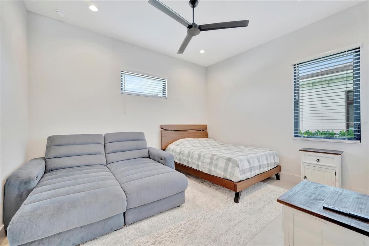 5939 REDBAY BOULEVARD — photo 43 of 61