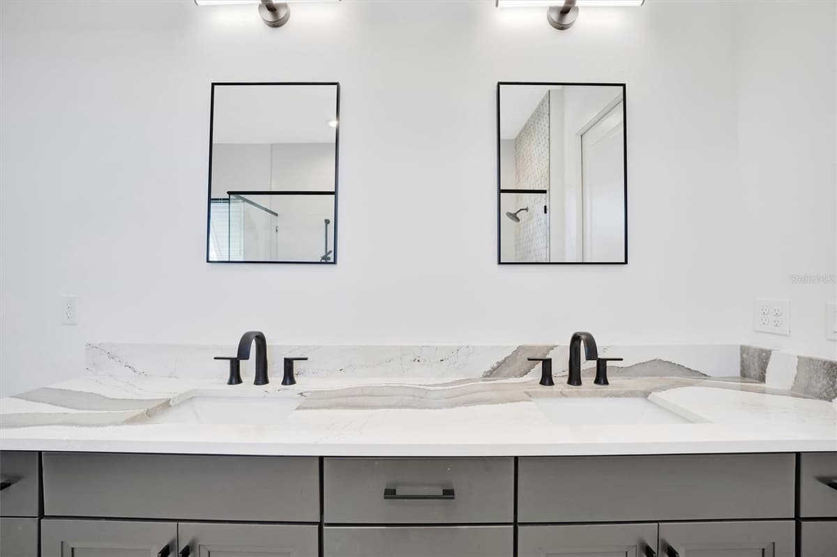 5939 REDBAY BOULEVARD — photo 40 of 61