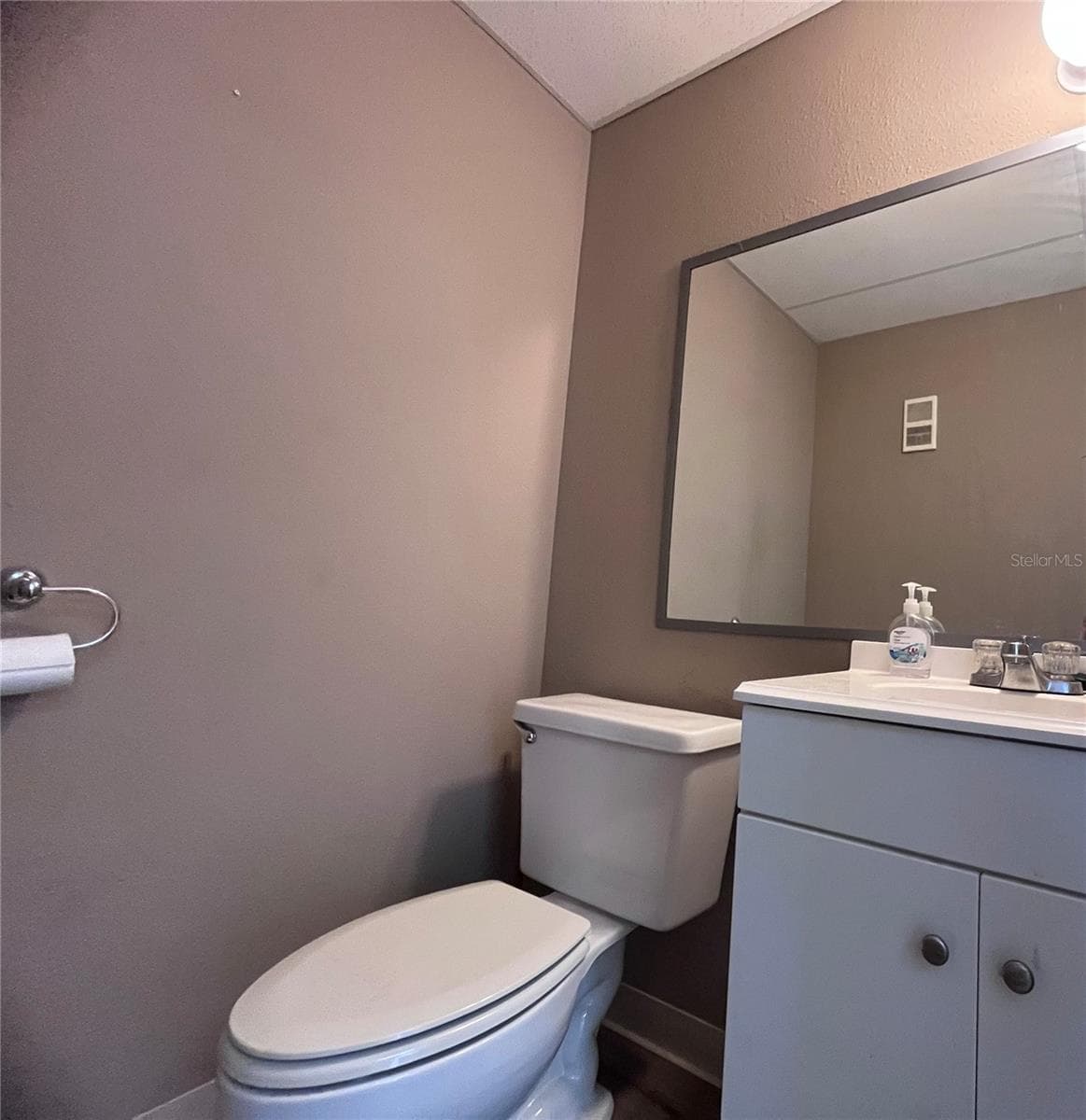6935 RIDGE ROAD — photo 14 of 17
