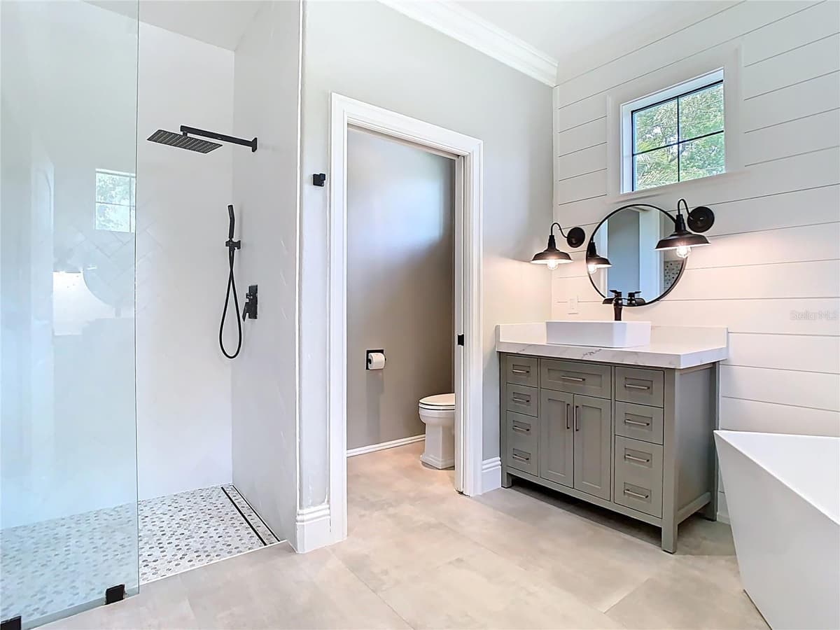 2614 PARKLAND DRIVE — photo 34 of 54