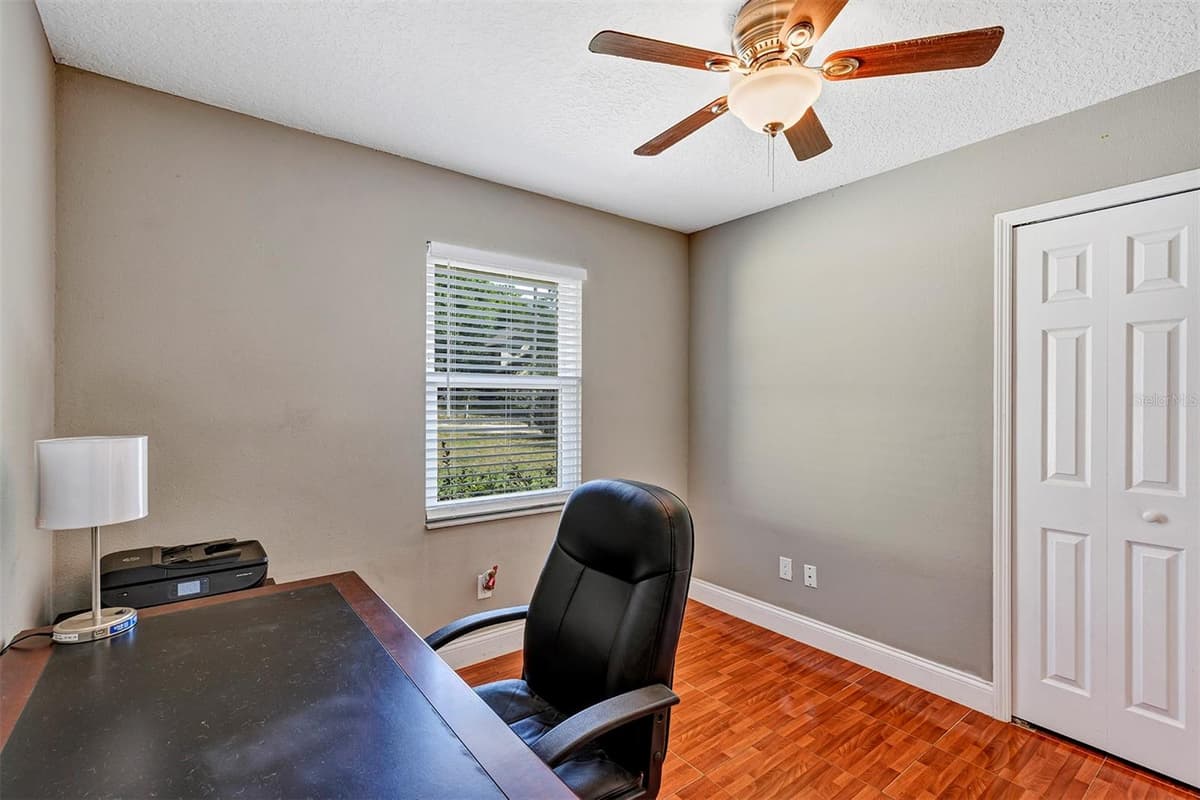 6906 COLONY OAKS LANE — photo 17 of 24
