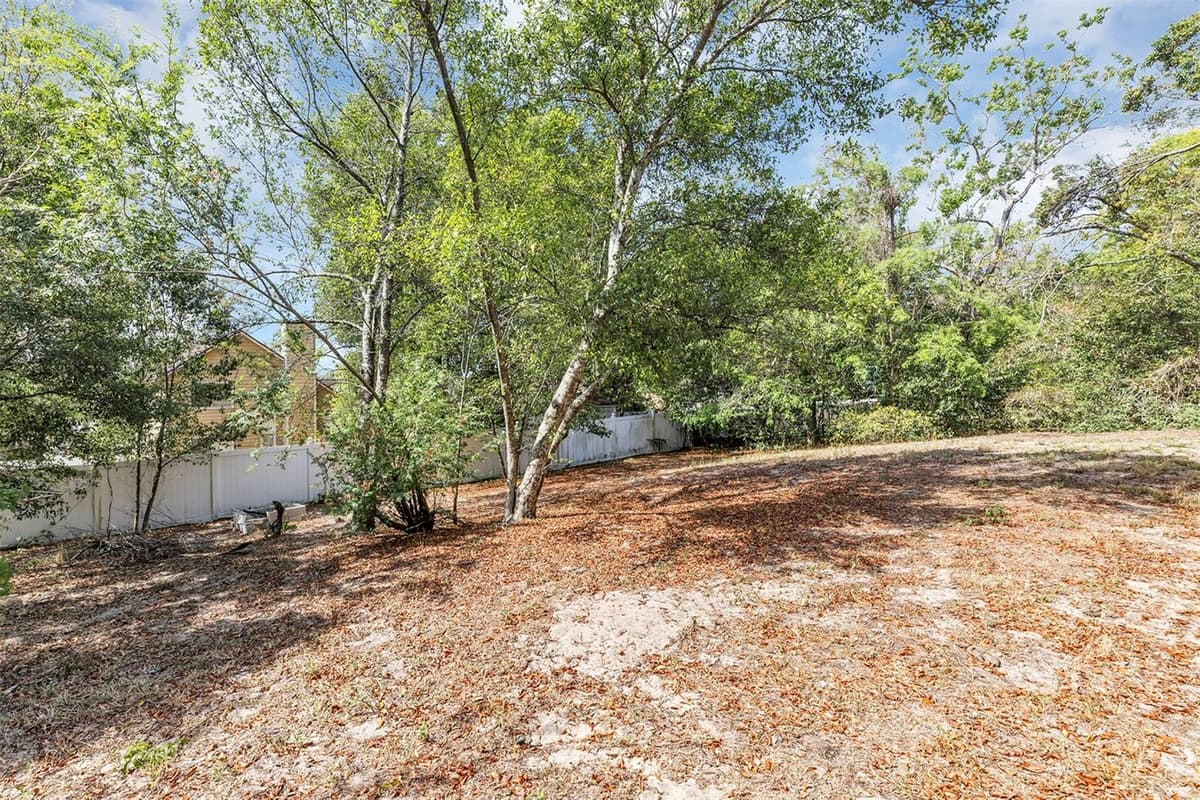6906 COLONY OAKS LANE — photo 21 of 24