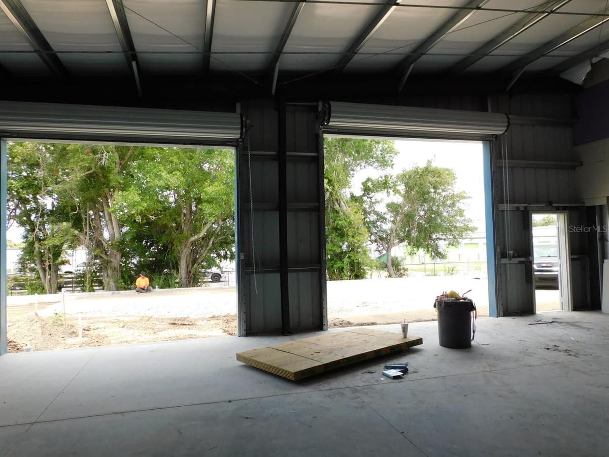4303 PINNACLE STREET — photo 5 of 13