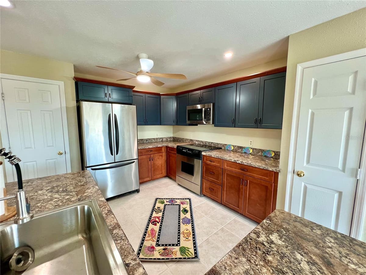 9580 ALMIRATE COURT — photo 19 of 60