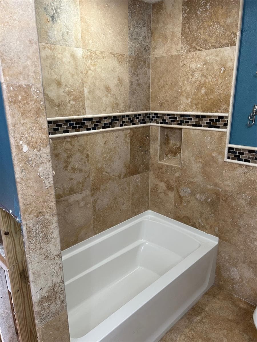 833 LANTANA AVENUE — photo 34 of 38