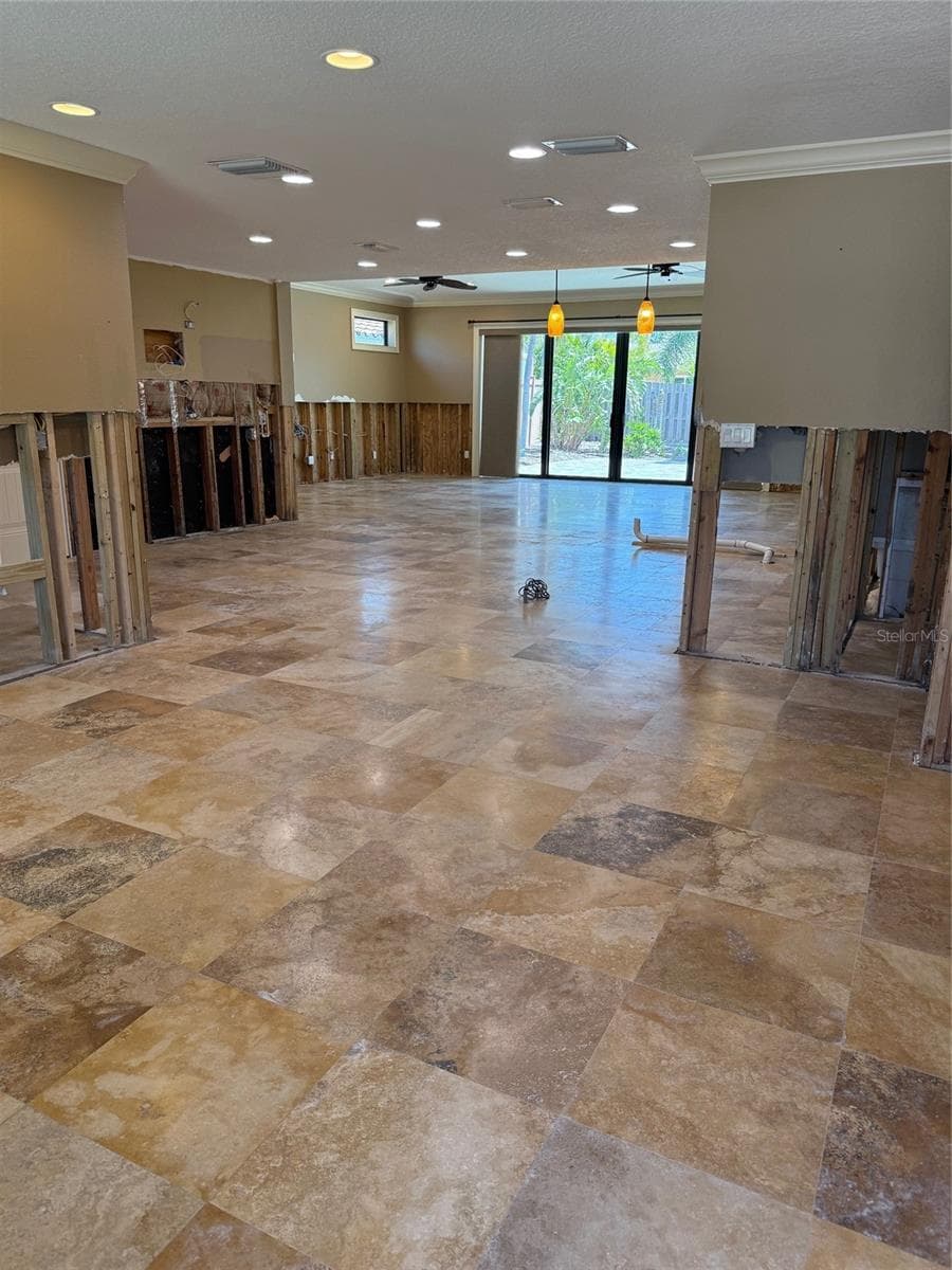 833 LANTANA AVENUE — photo 16 of 38