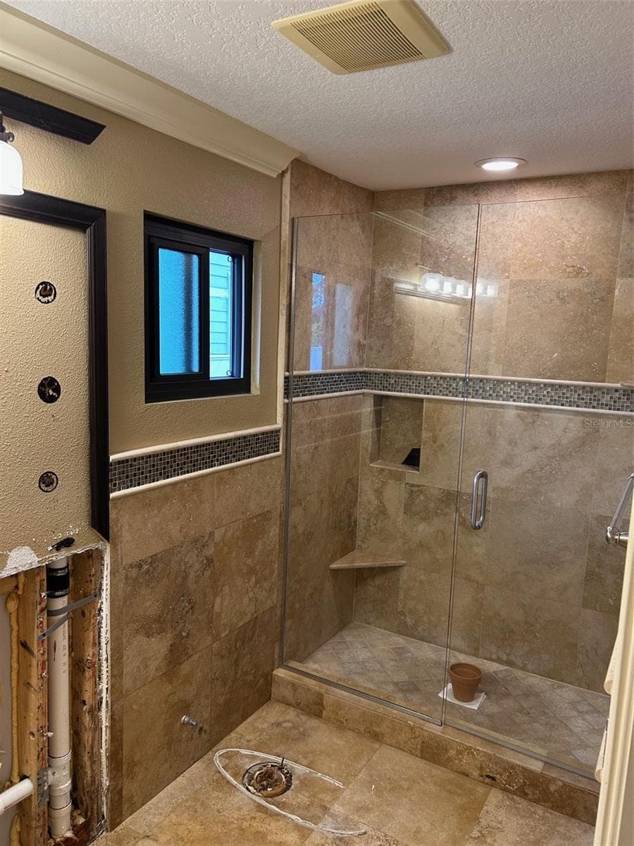 833 LANTANA AVENUE — photo 26 of 38