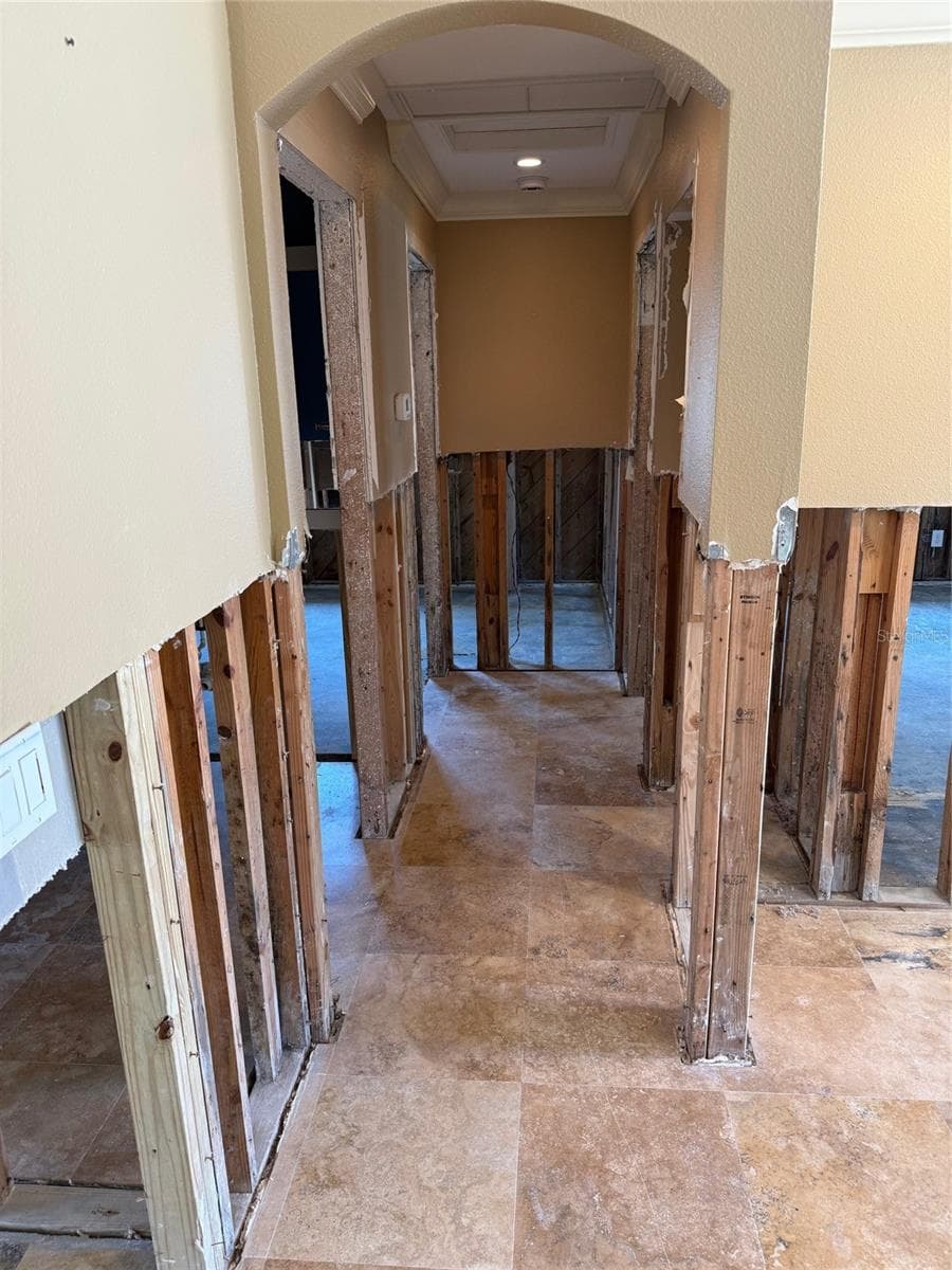 833 LANTANA AVENUE — photo 29 of 38