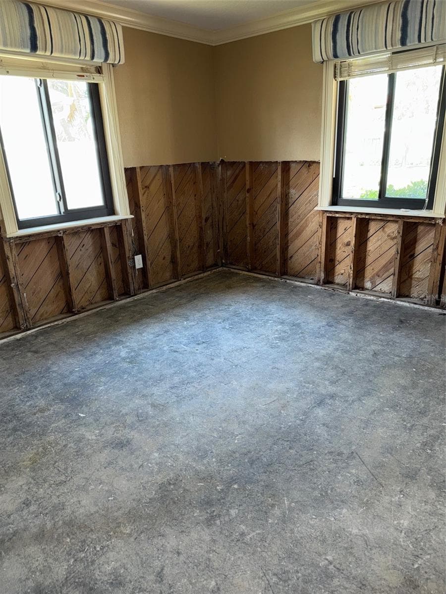 833 LANTANA AVENUE — photo 32 of 38