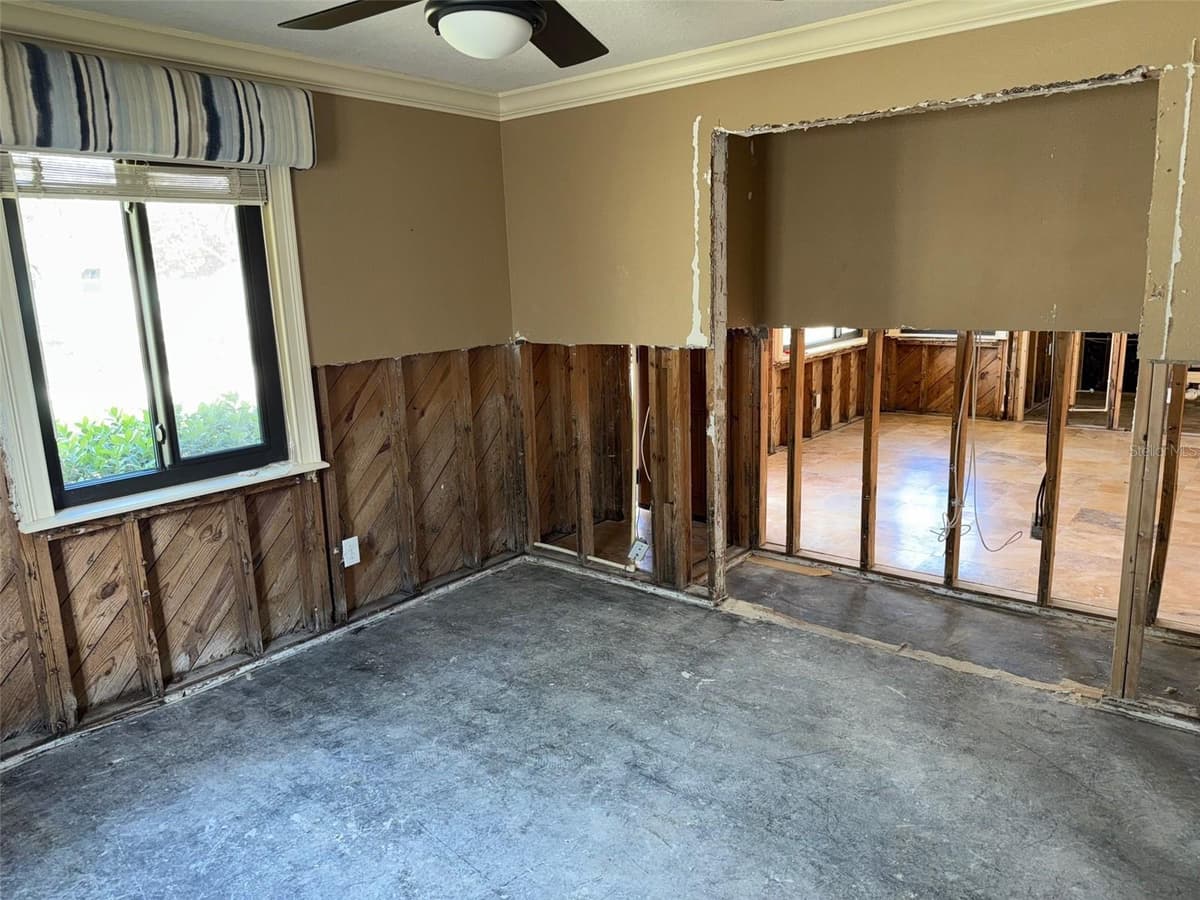 833 LANTANA AVENUE — photo 31 of 38