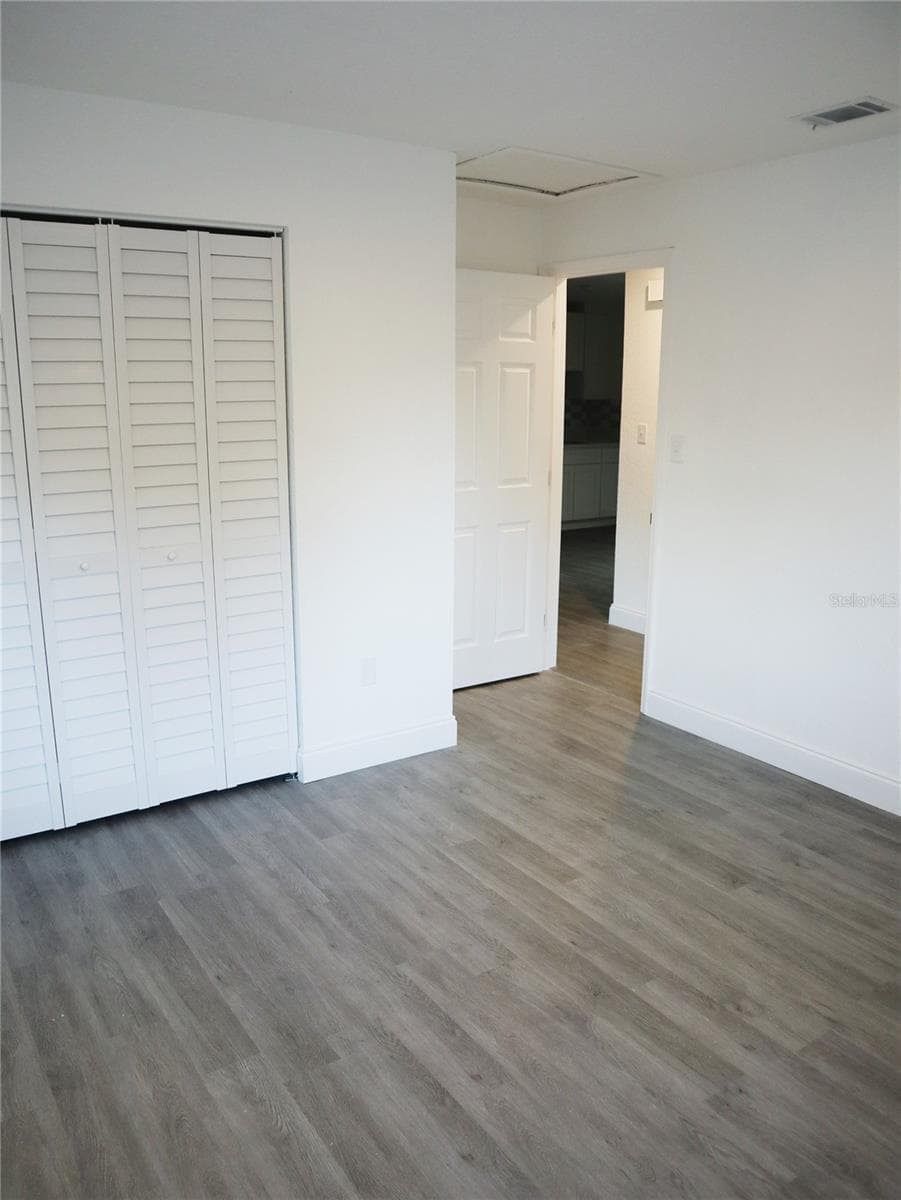 703 VENUS DRIVE — photo 9 of 14