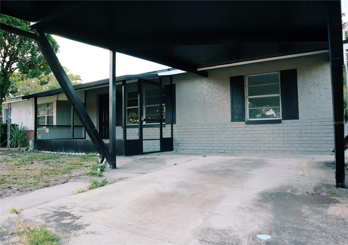 703 VENUS DRIVE — photo 1 of 14