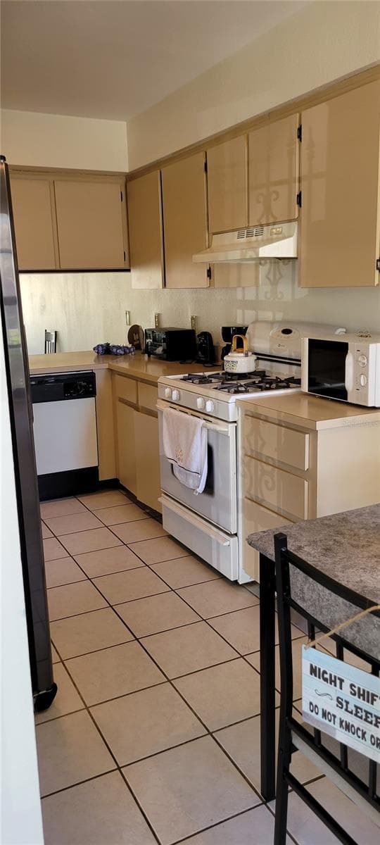 2218 ABBEY ROAD — photo 4 of 31