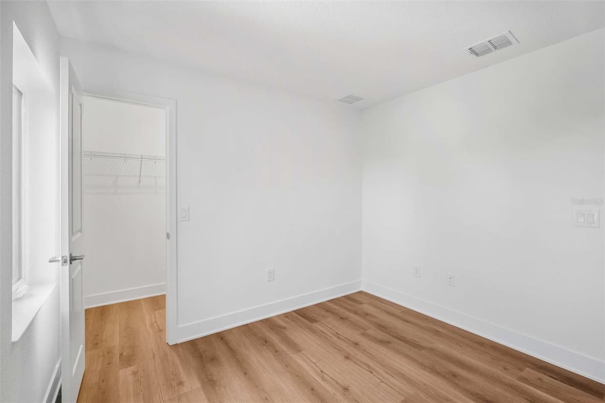 2711 NORTH B STREET — photo 23 of 31