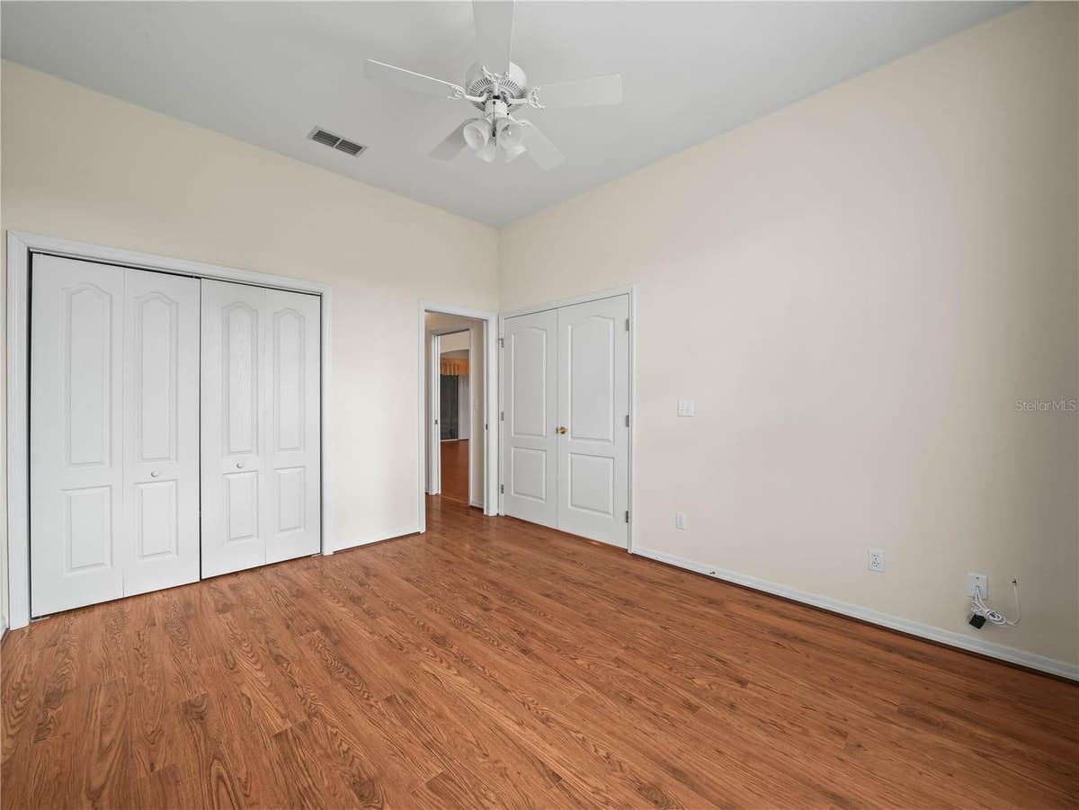 530 GREENWAY DRIVE — photo 25 of 37