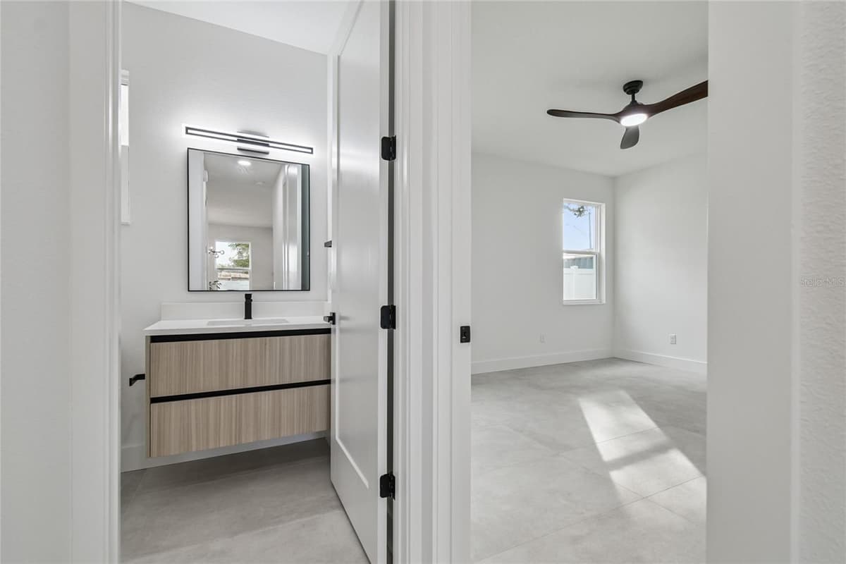 5406 PERSHING PLACE — photo 17 of 60