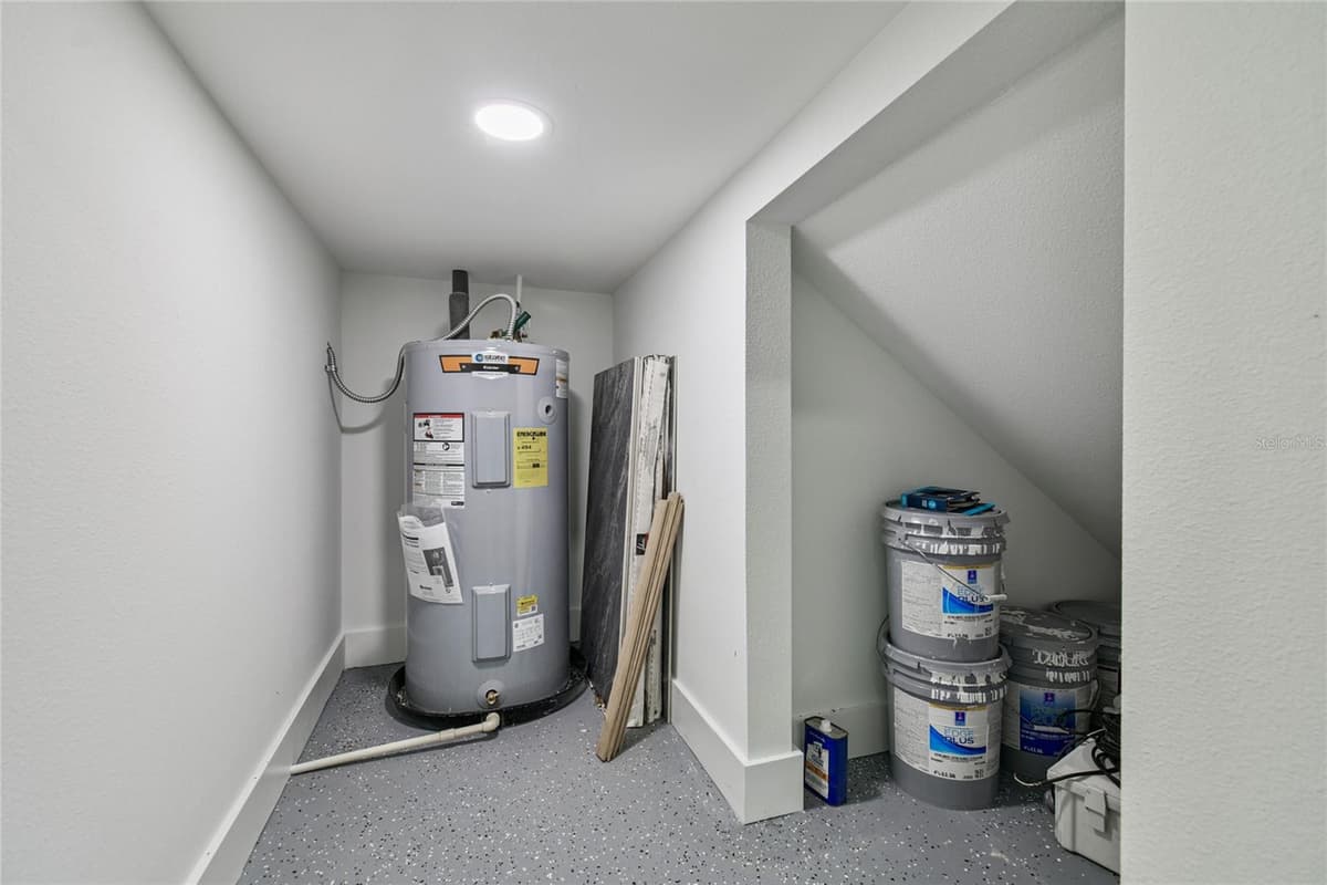 5406 PERSHING PLACE — photo 43 of 60