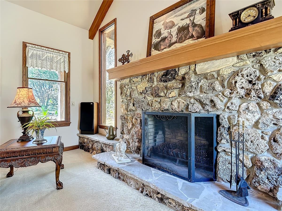 3939 LAKE ERIE ROAD — photo 17 of 42