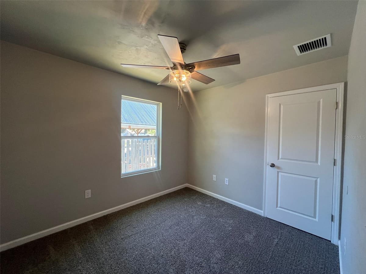23140 179TH PLACE — photo 13 of 16