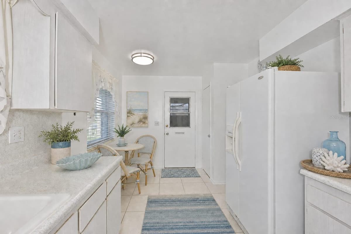 1809 HAVERFORD AVENUE — photo 20 of 59