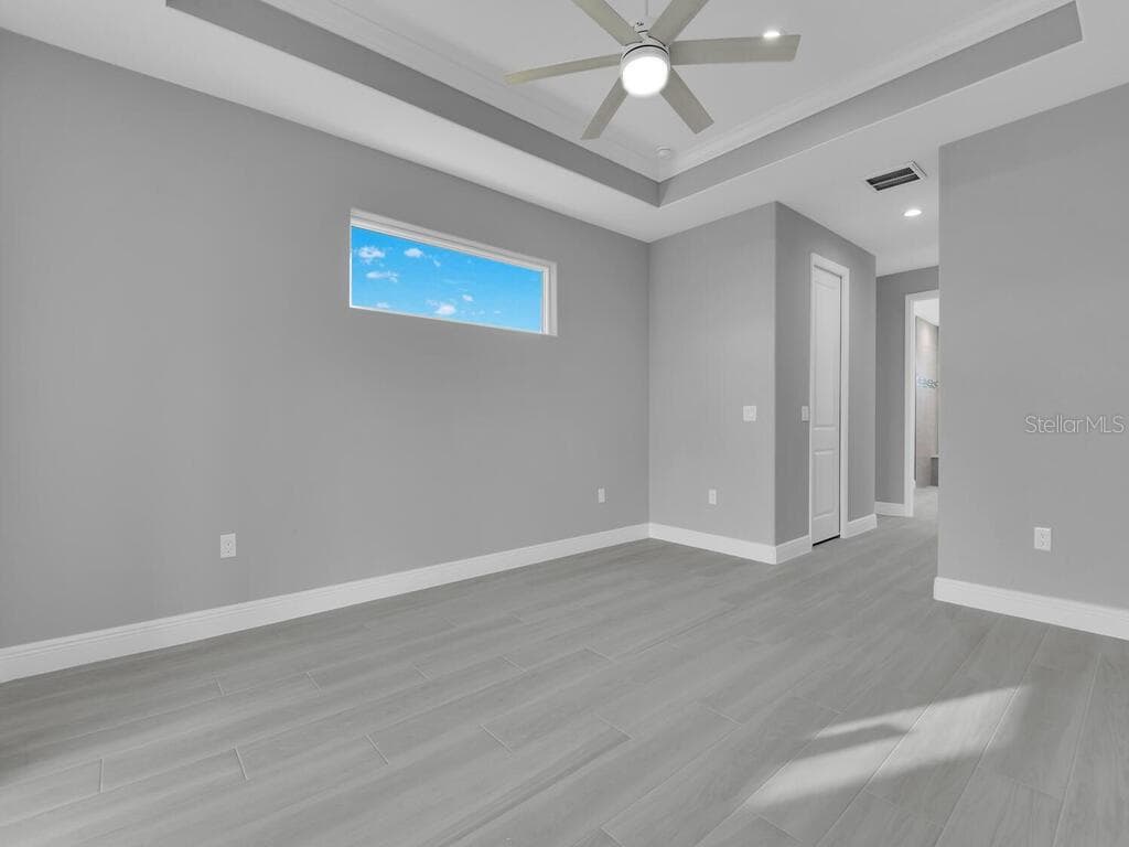 193 ROTONDA BOULEVARD — photo 19 of 36