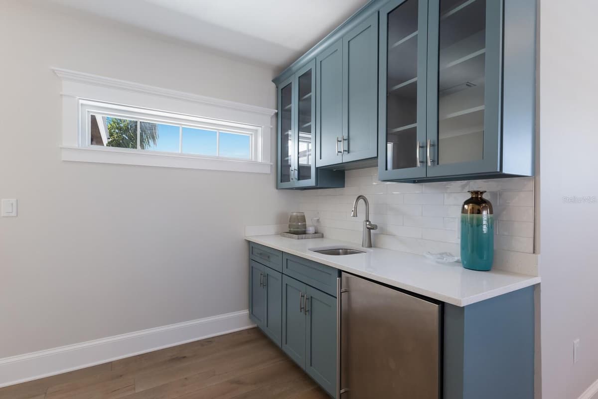 222 WILLOW AVENUE — photo 35 of 54