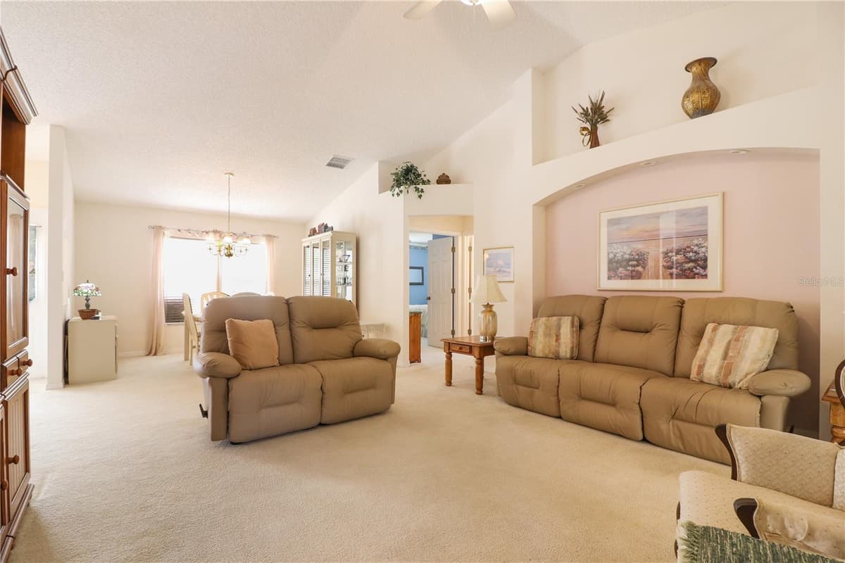 25339 CRESTWATER DRIVE — photo 5 of 22