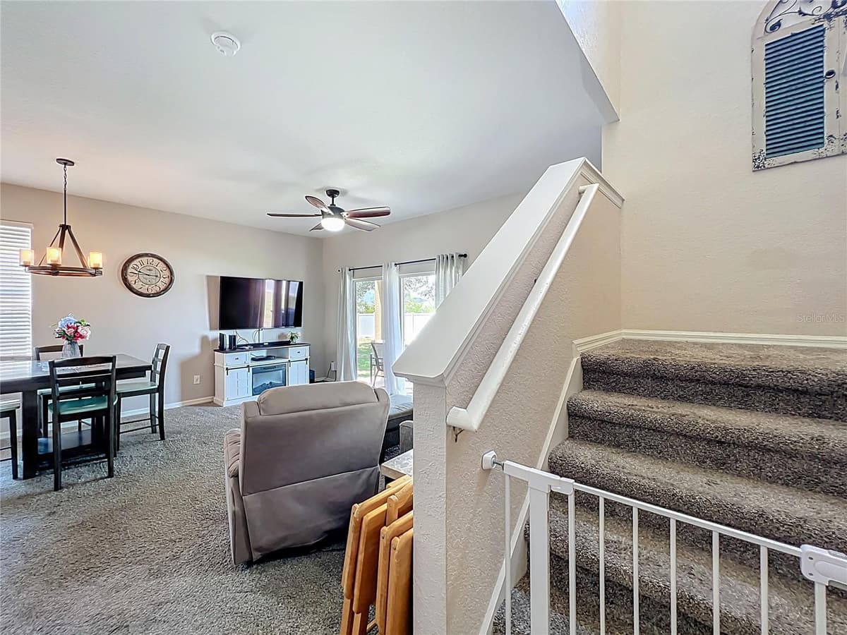 2744 CALABRIA AVENUE — photo 26 of 59