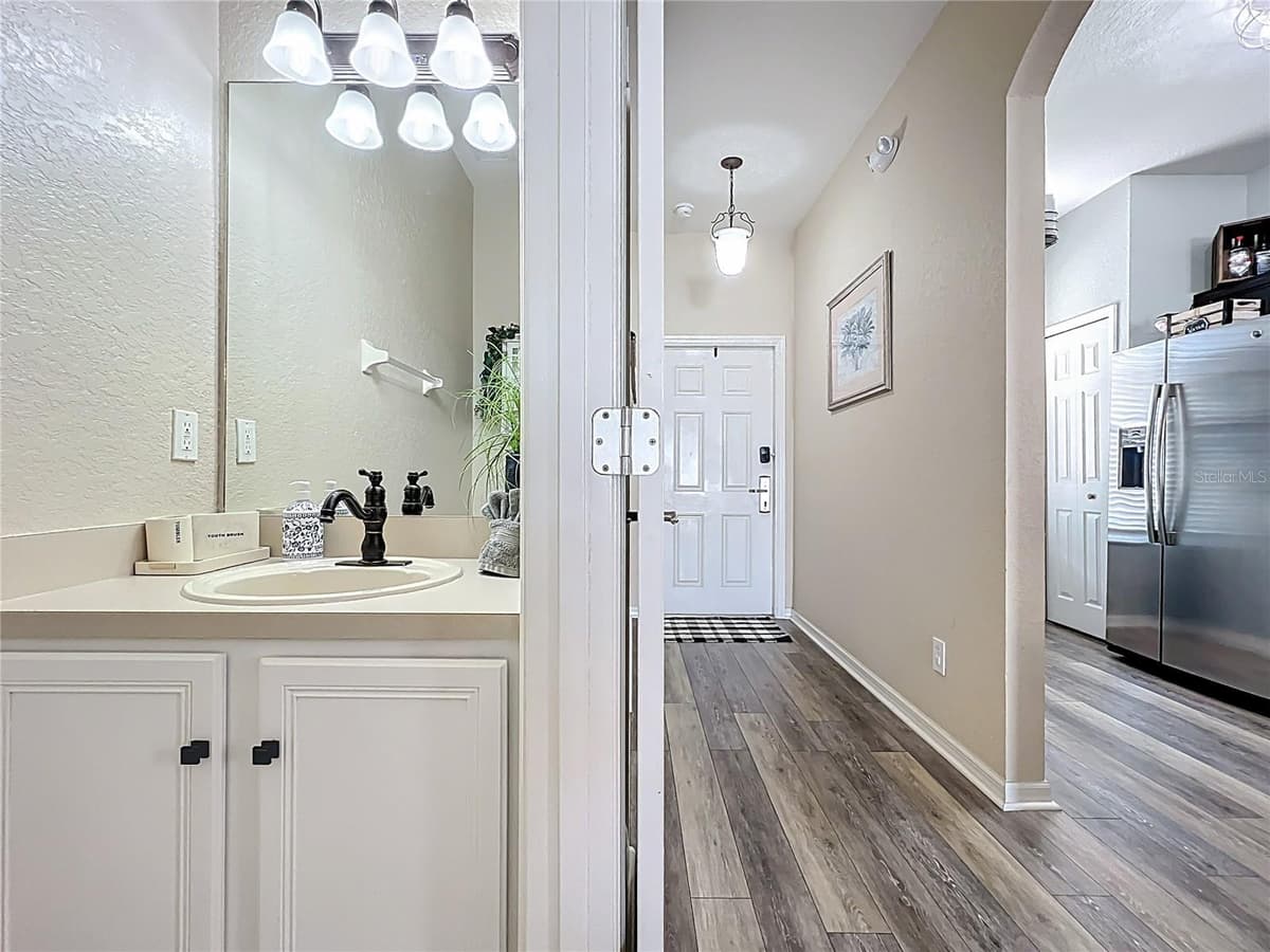 2744 CALABRIA AVENUE — photo 14 of 59