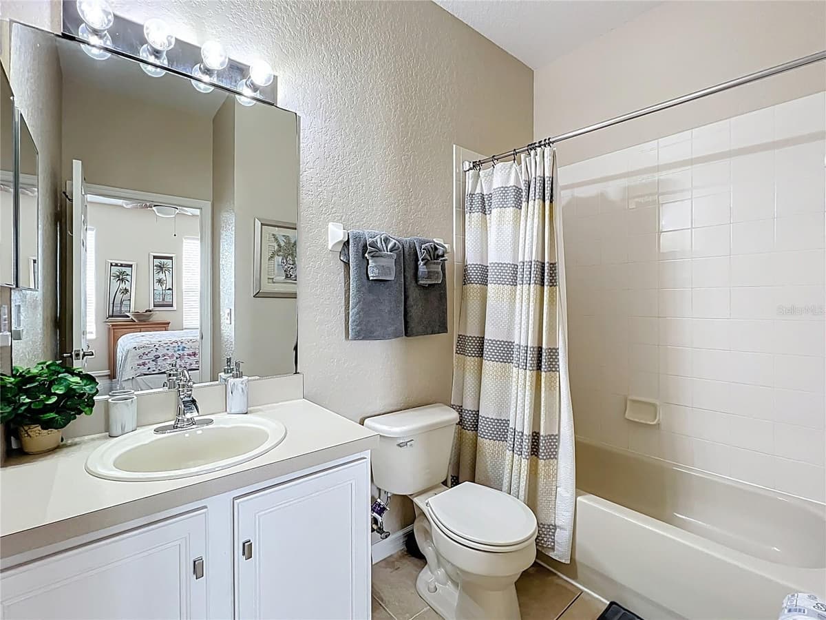2744 CALABRIA AVENUE — photo 25 of 59
