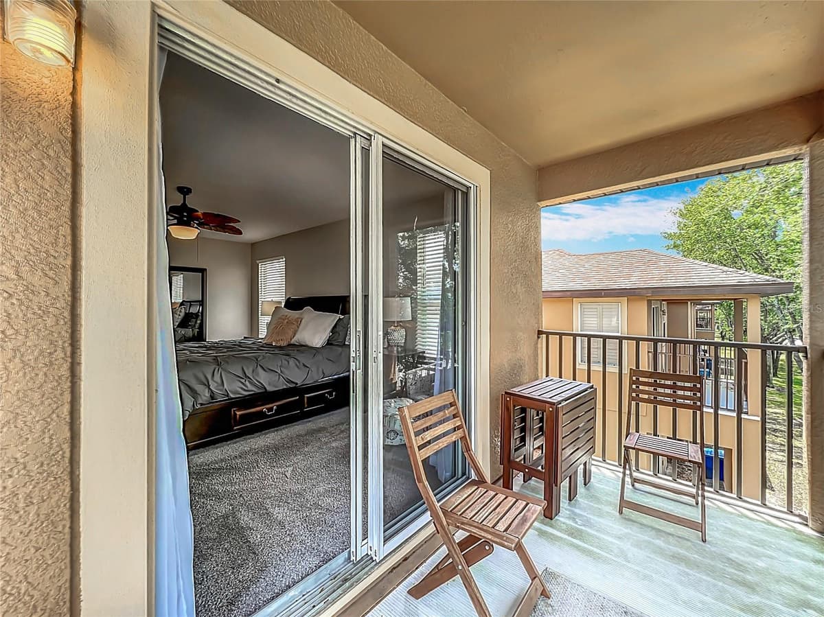 2744 CALABRIA AVENUE — photo 35 of 59