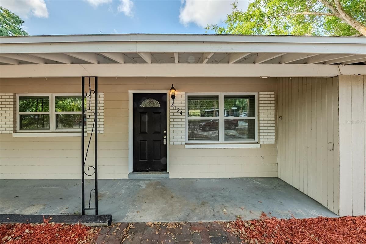 4124 CAYWOOD CIRCLE — photo 4 of 37