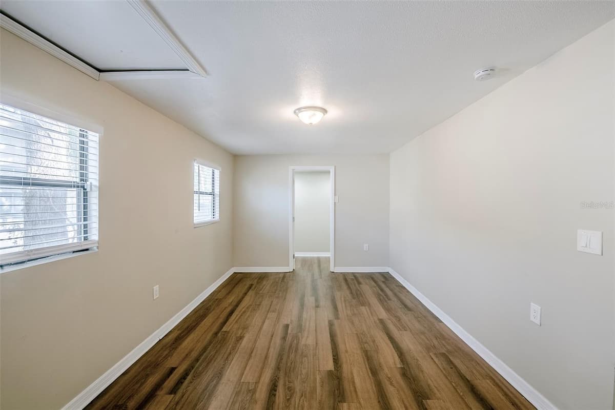 4124 CAYWOOD CIRCLE — photo 16 of 37
