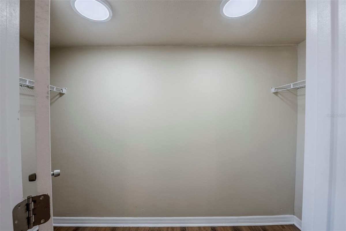 4124 CAYWOOD CIRCLE — photo 19 of 37