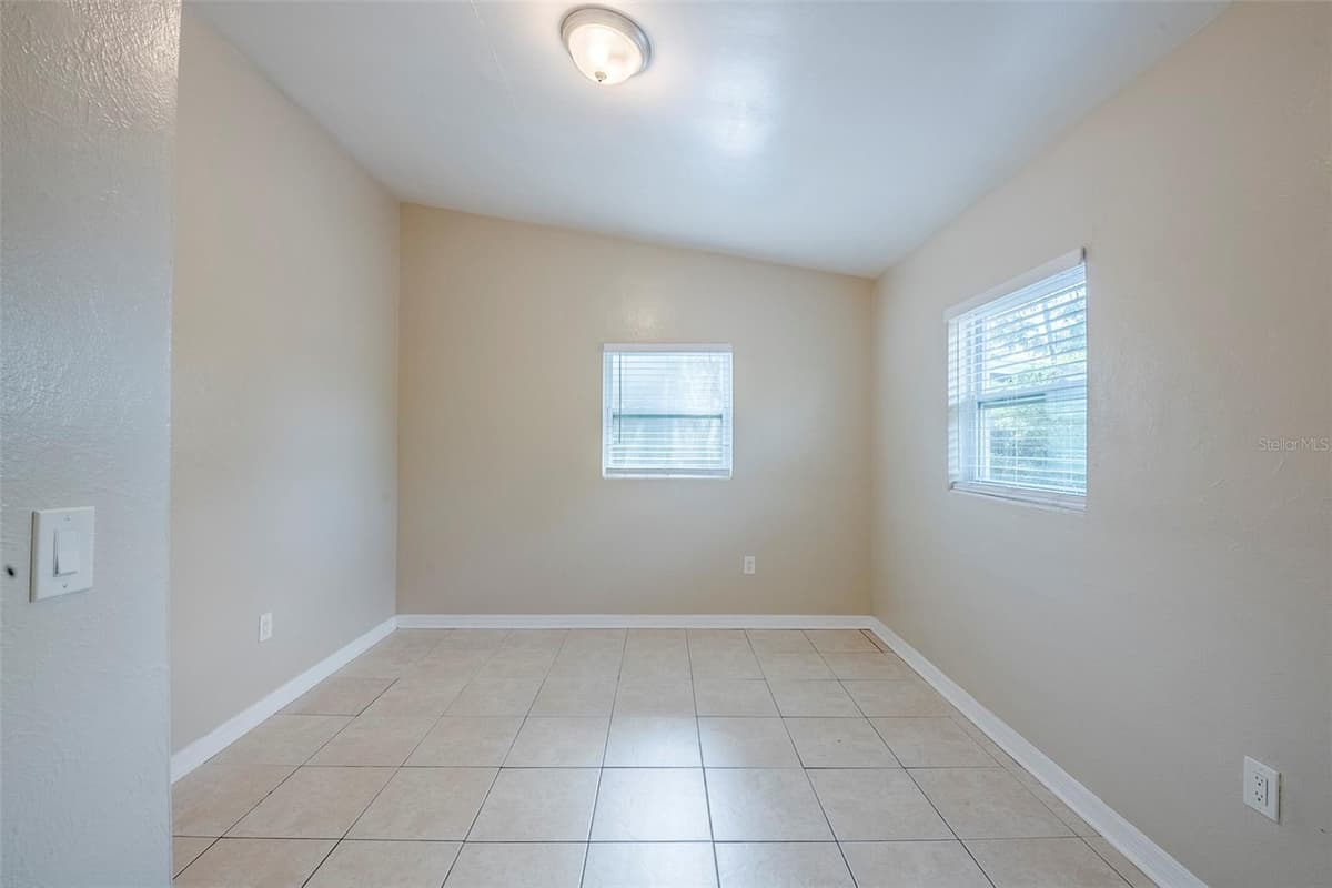 4124 CAYWOOD CIRCLE — photo 26 of 37