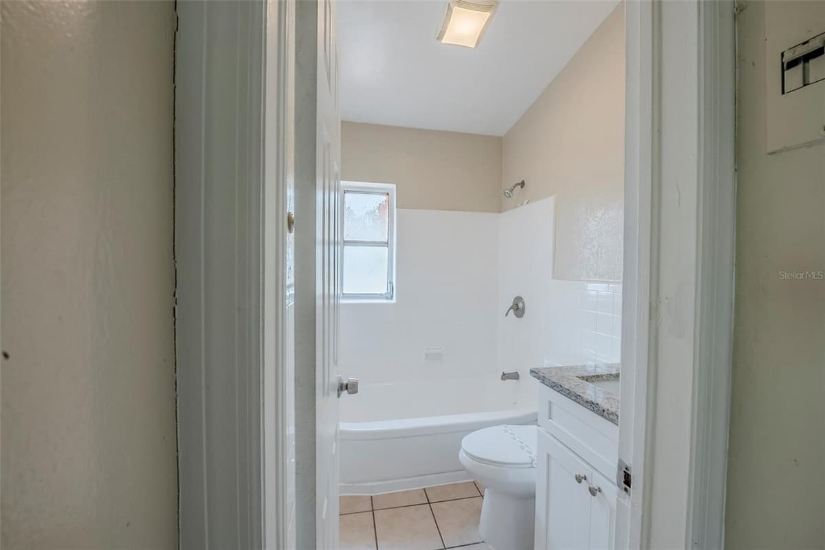 4124 CAYWOOD CIRCLE — photo 29 of 37