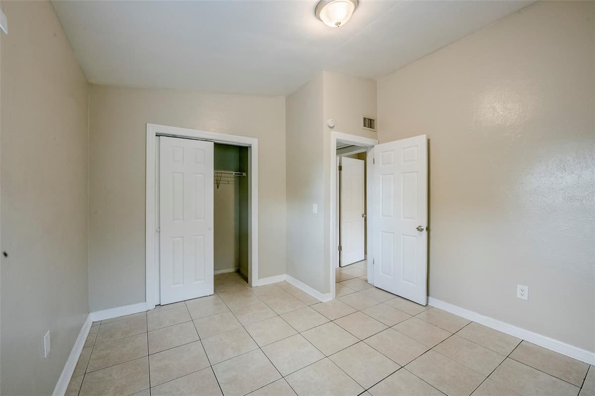 4124 CAYWOOD CIRCLE — photo 25 of 37