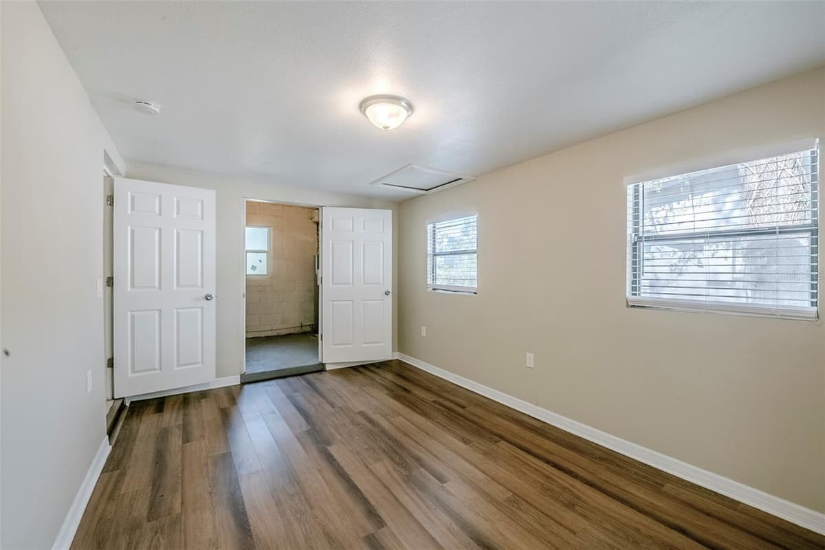 4124 CAYWOOD CIRCLE — photo 18 of 37